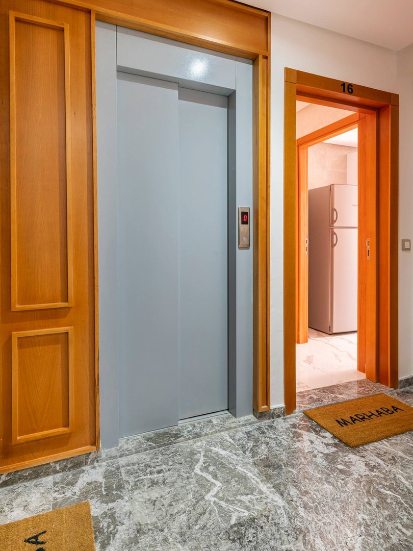 شقة للإيجار مع موقف سيارات في الطابق الأرضي - Photo 25