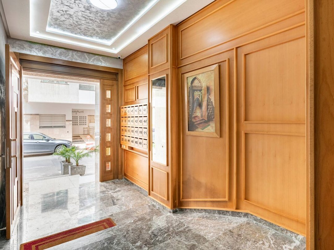 شقة للإيجار مع موقف سيارات في الطابق الأرضي - Photo 9