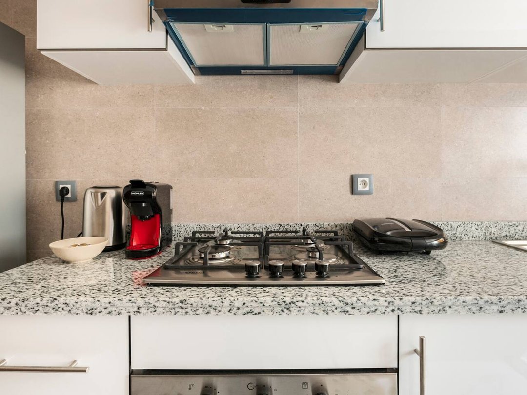 شقة للإيجار مع موقف سيارات في الطابق الأرضي - Photo 17