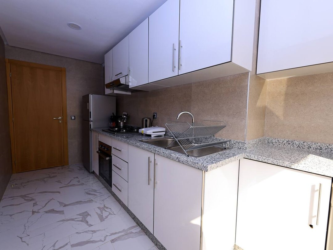 شقة للإيجار مع موقف سيارات في الطابق الرابع - Photo 8