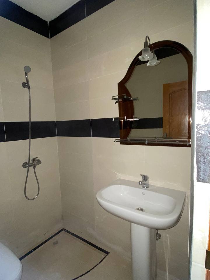 شقة جديدة للبيع مع تراس في الطابق الثاني - Photo 18