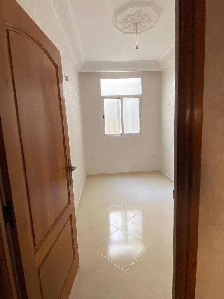 شقة جديدة للبيع مع تراس في الطابق الثاني - Photo 14