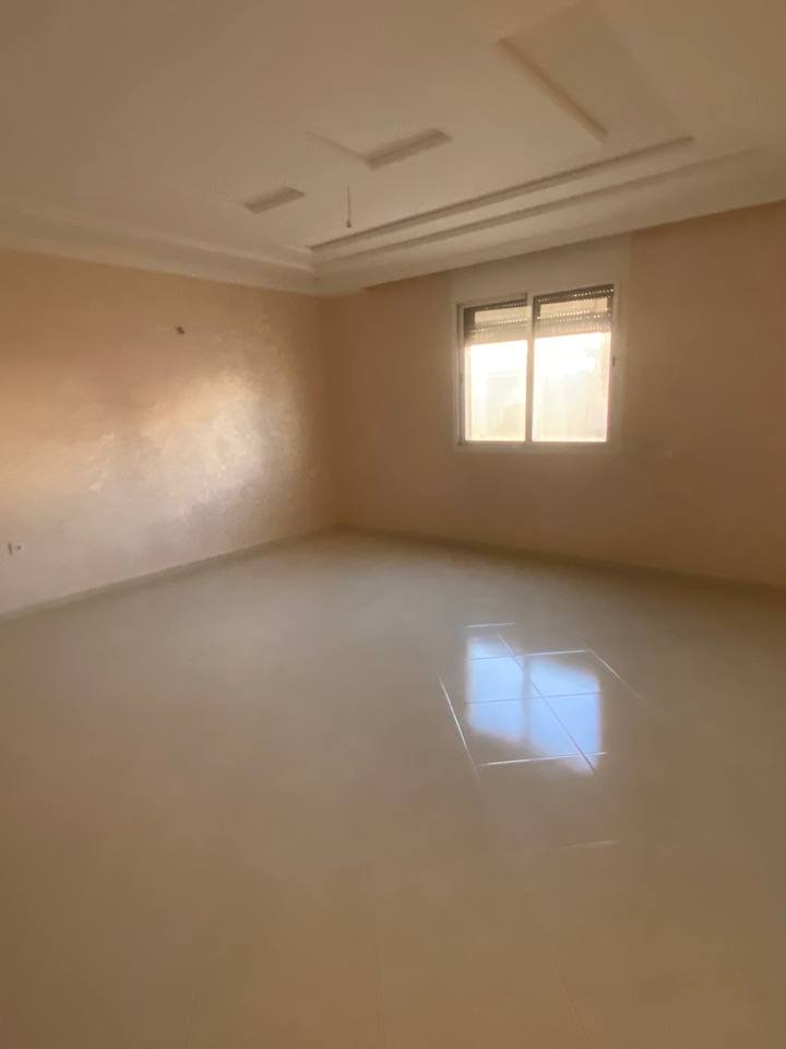 شقة جديدة للبيع مع تراس في الطابق الثاني - Photo 19