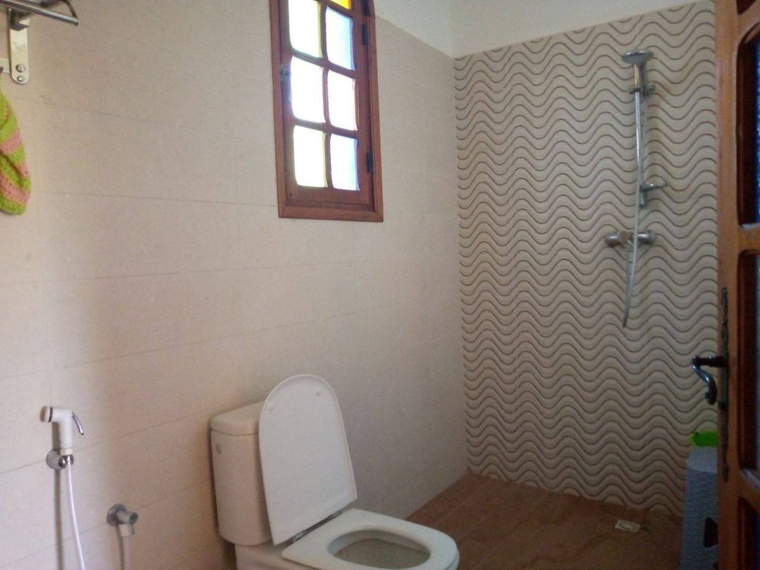 Villa for sale with pool, 3 bedrooms, 2000m². - Photo 20