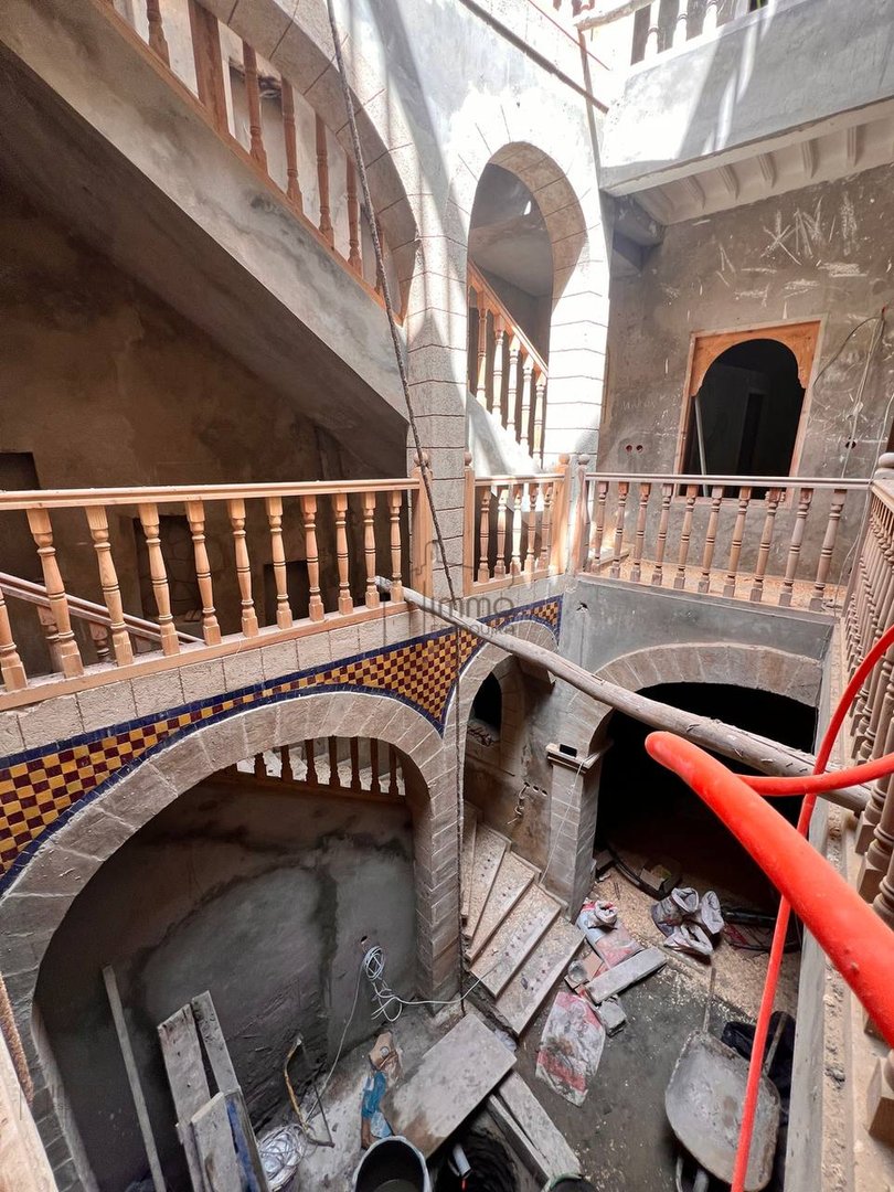 رياض جديد للبيع مع تراس - Photo 18