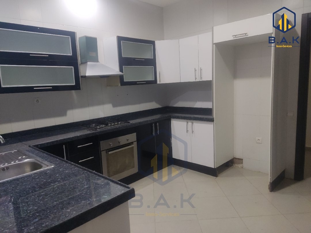 Apartment for rent with balcony - Photo 10