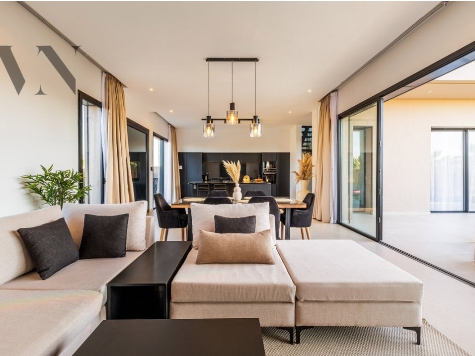 فيلا للبيع مع مسبح - Photo 10