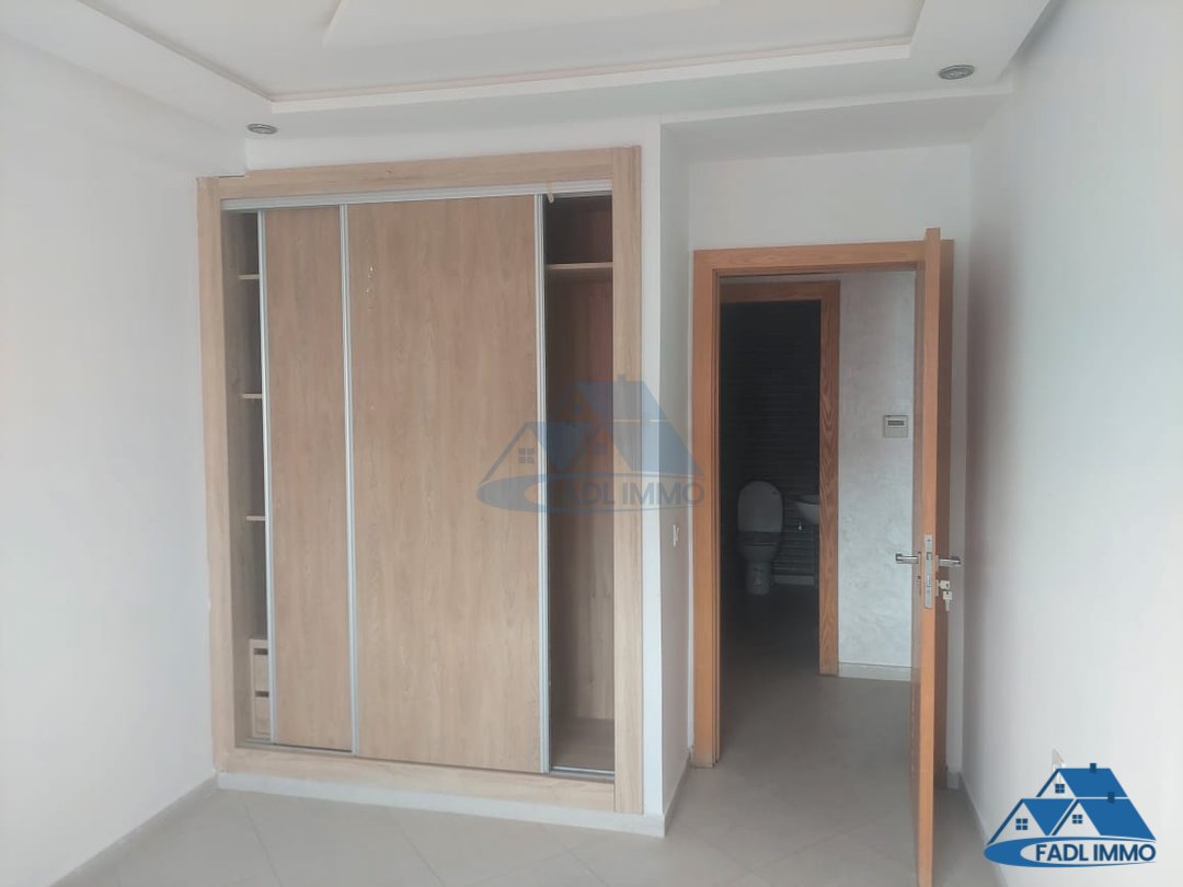 Apartment for sale with balcony - Photo 6