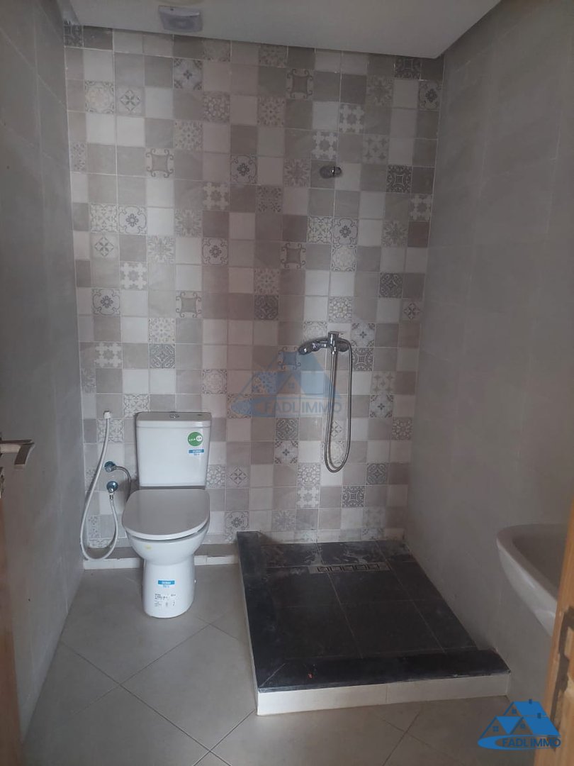 Apartment for sale with balcony - Photo 7