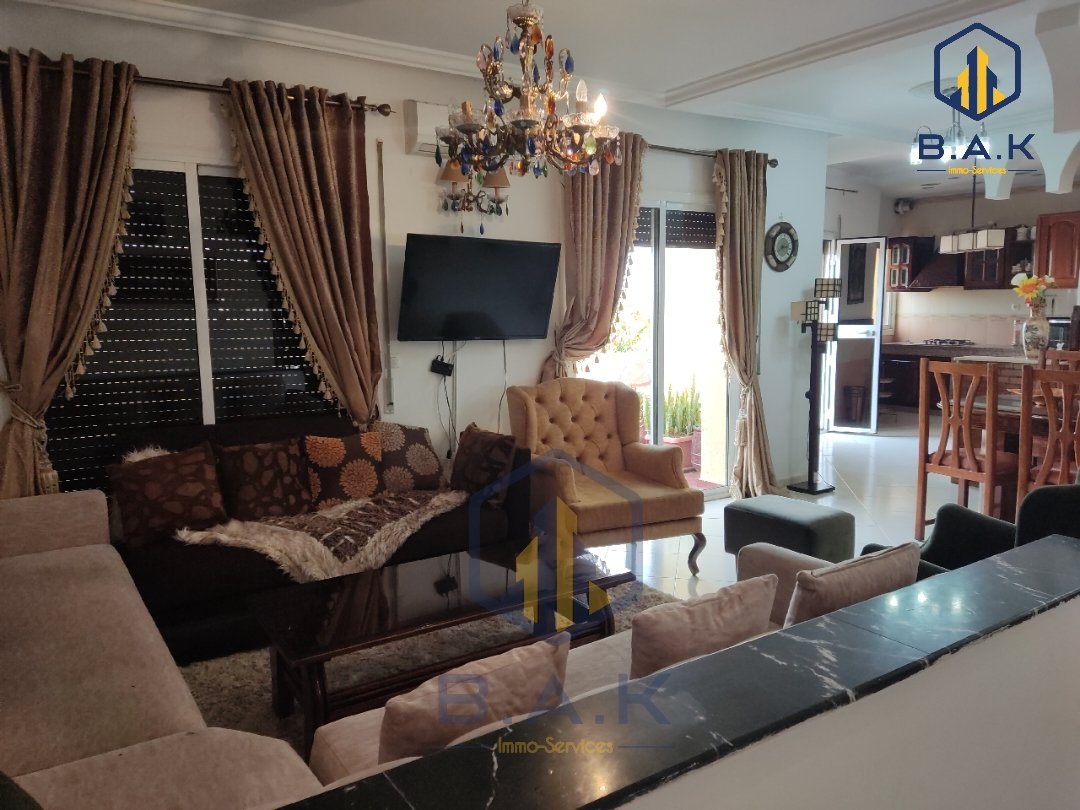 Apartamento en alquiler con terraza - Photo 2