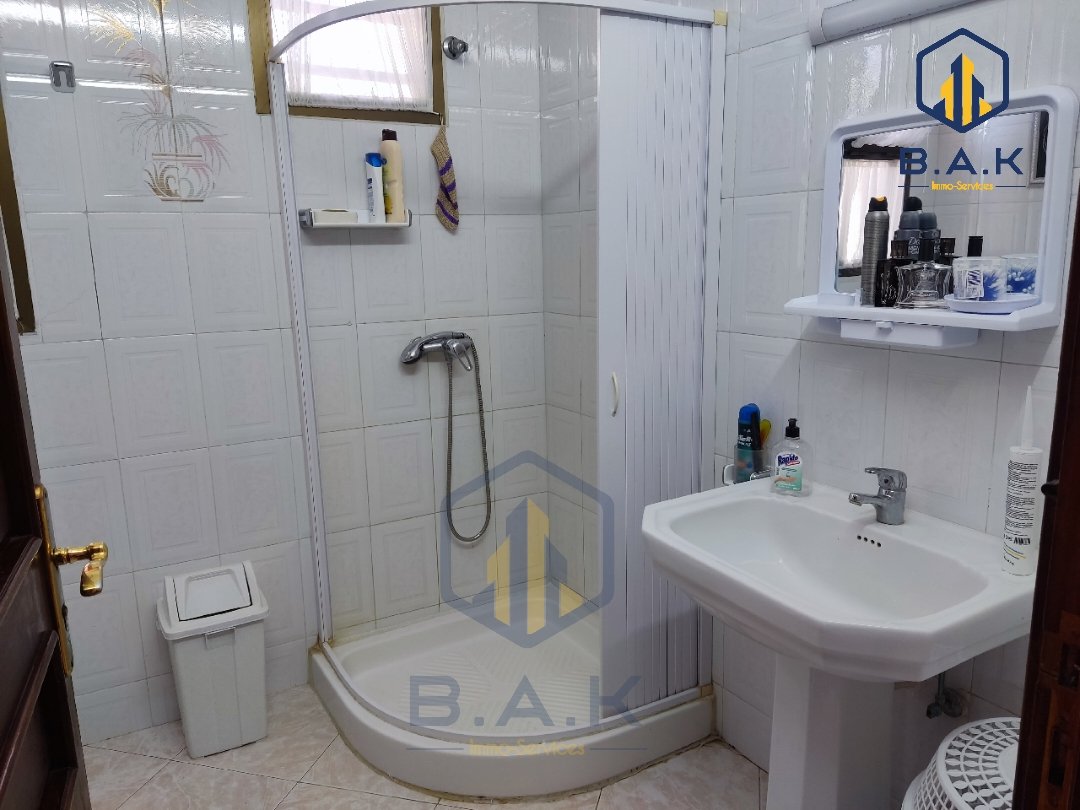 Villa à vendre avec terrasse et deux étages - Photo 29