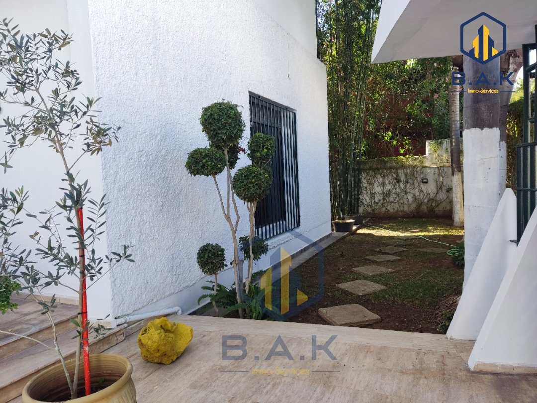 Villa à vendre avec terrasse et deux étages - Photo 7