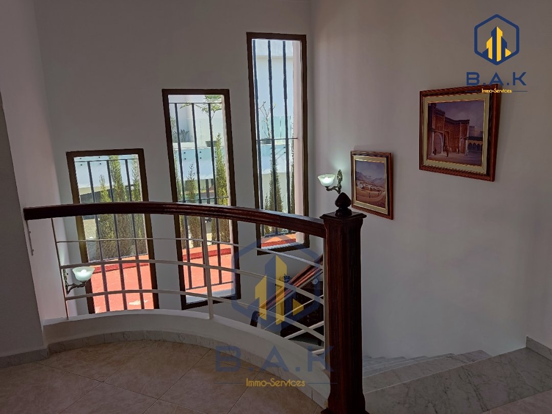 Villa à vendre avec terrasse et deux étages - Photo 15