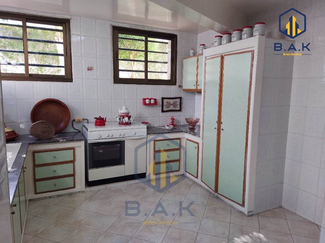 Villa à vendre avec terrasse et deux étages - Photo 24