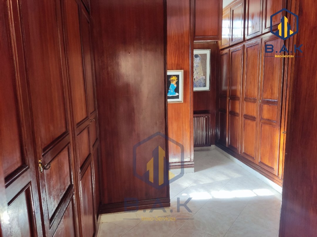 Villa à vendre avec terrasse et deux étages - Photo 19