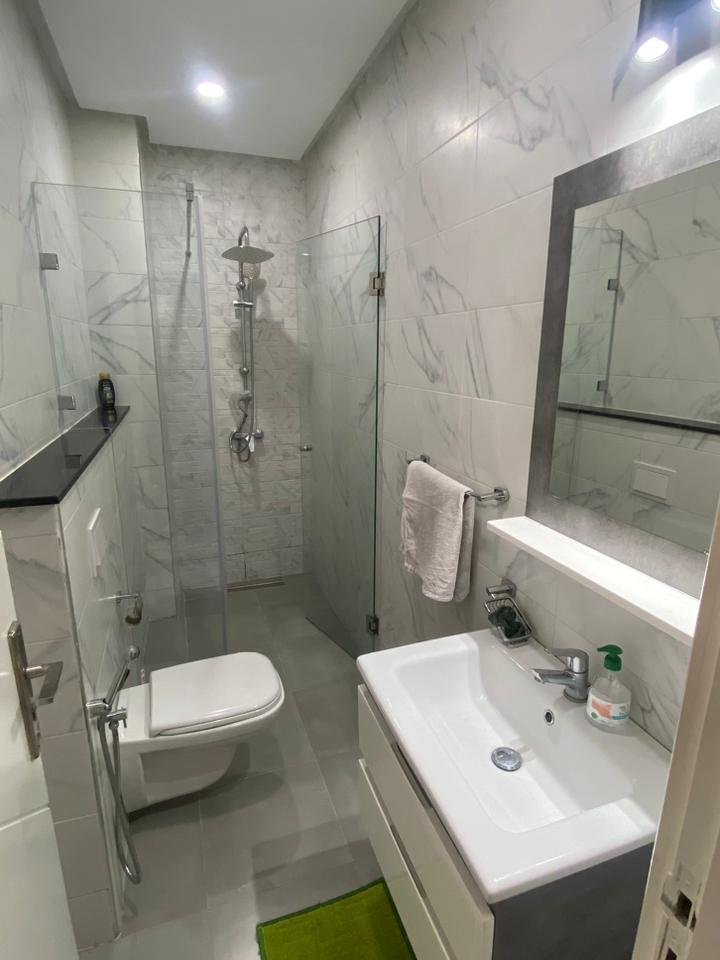 شقة للبيع مع تراس في الطابق الأرضي - Photo 3