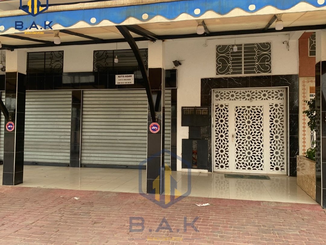 Casa en venta con terraza y dos pisos - Photo 16