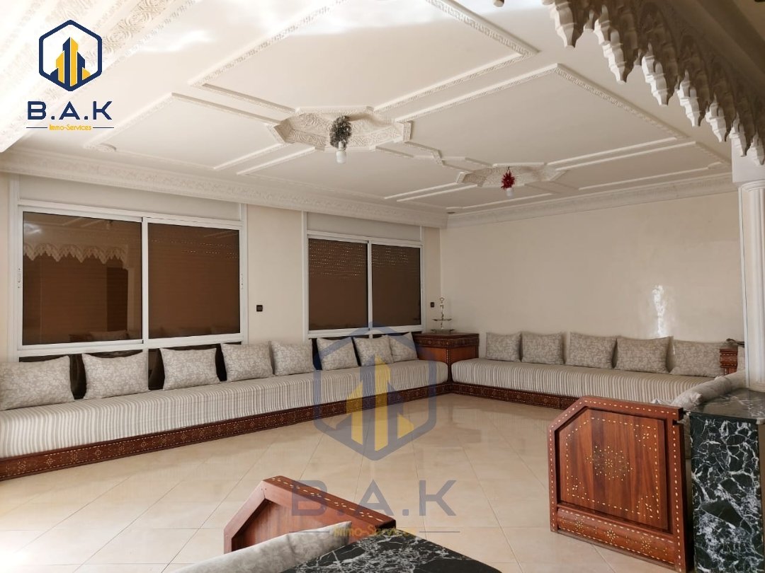 Casa en venta con terraza y dos pisos - Photo 2