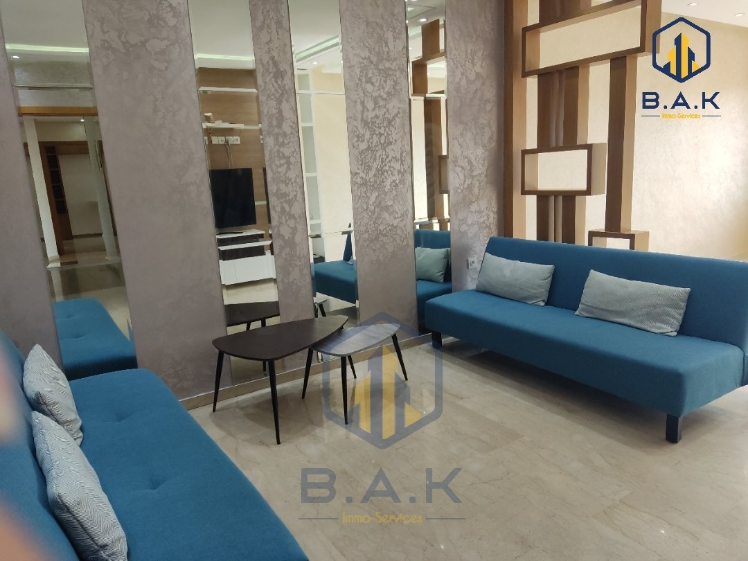 Apartamento en alquiler con balcón en el primer piso - Photo 1