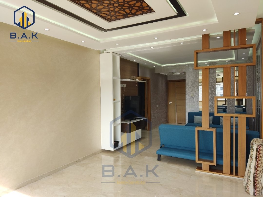 Apartamento en alquiler con balcón en el primer piso - Photo 4