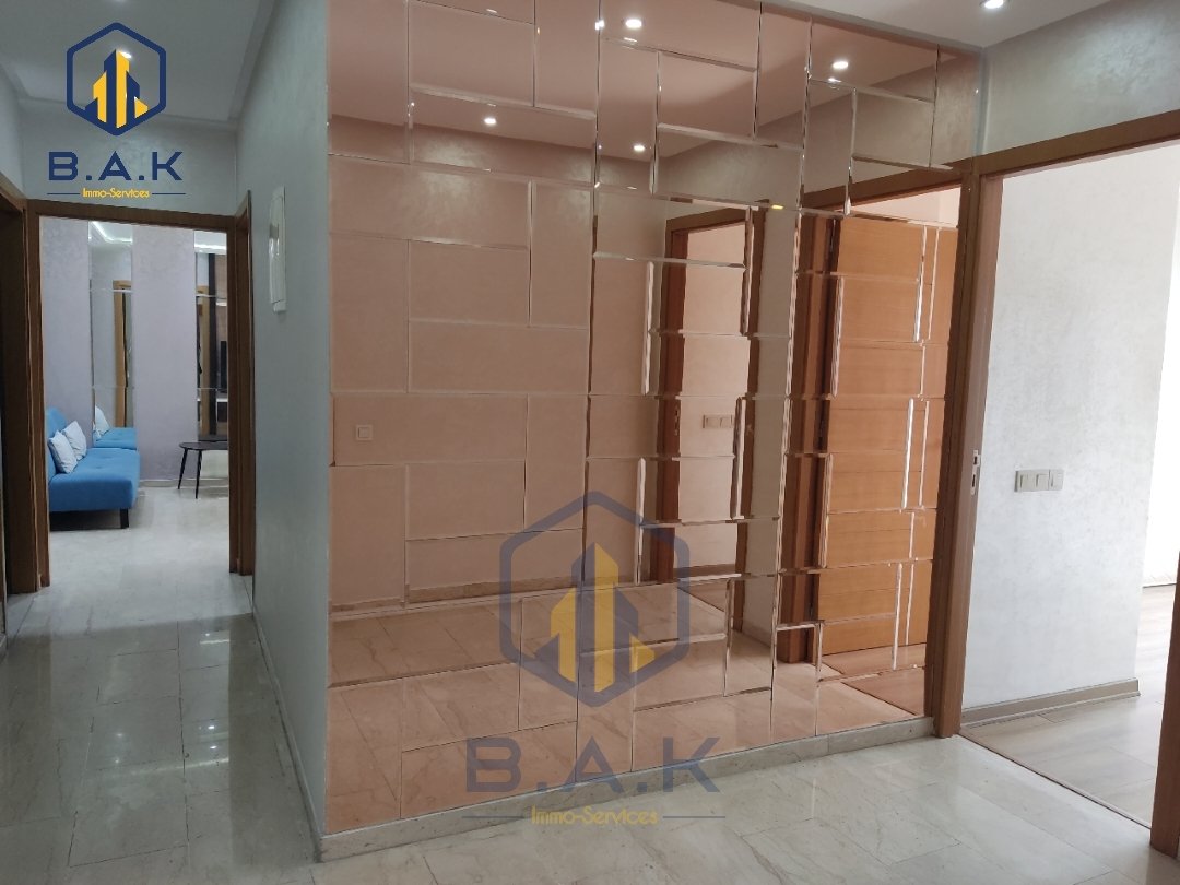 Apartamento en alquiler con balcón en el primer piso - Photo 7