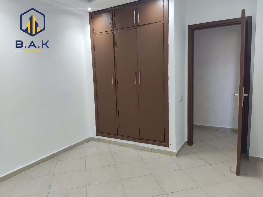 Appartement à louer avec jardin - Photo 5