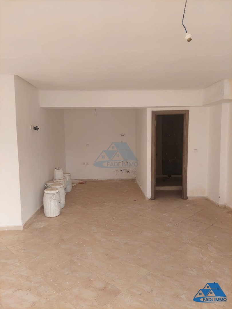 Bureau à vendre au premier étage - Photo 4