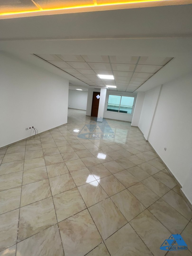 Bureau à vendre au premier étage - Photo 16