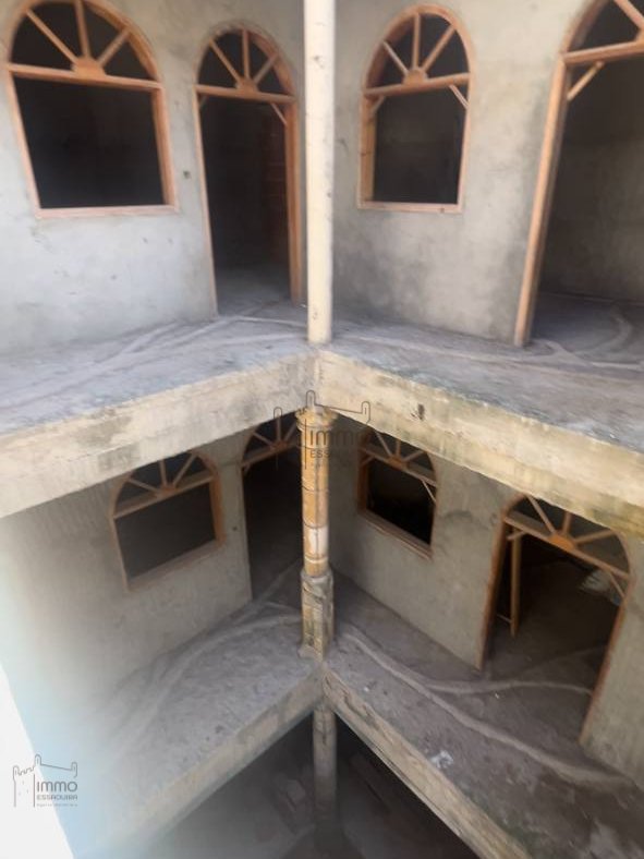 رياض شبه مُكتمل للبيع في مركز الصويرة، 12 غرفة - Photo 4