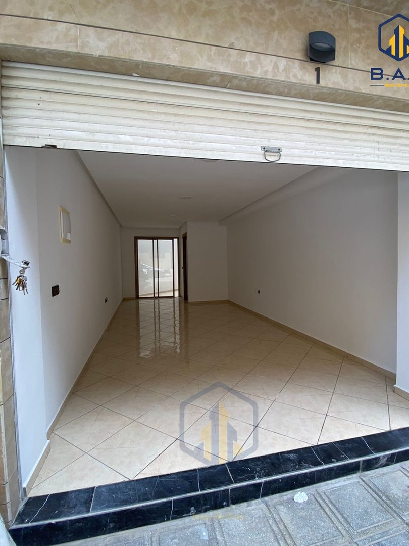 محل تجاري للإيجار - Photo 2