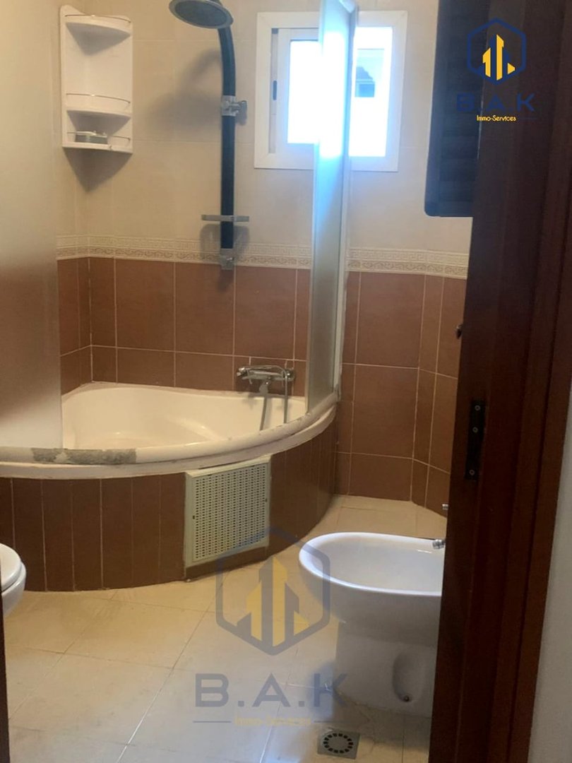 Apartment for sale with balcony - Photo 11