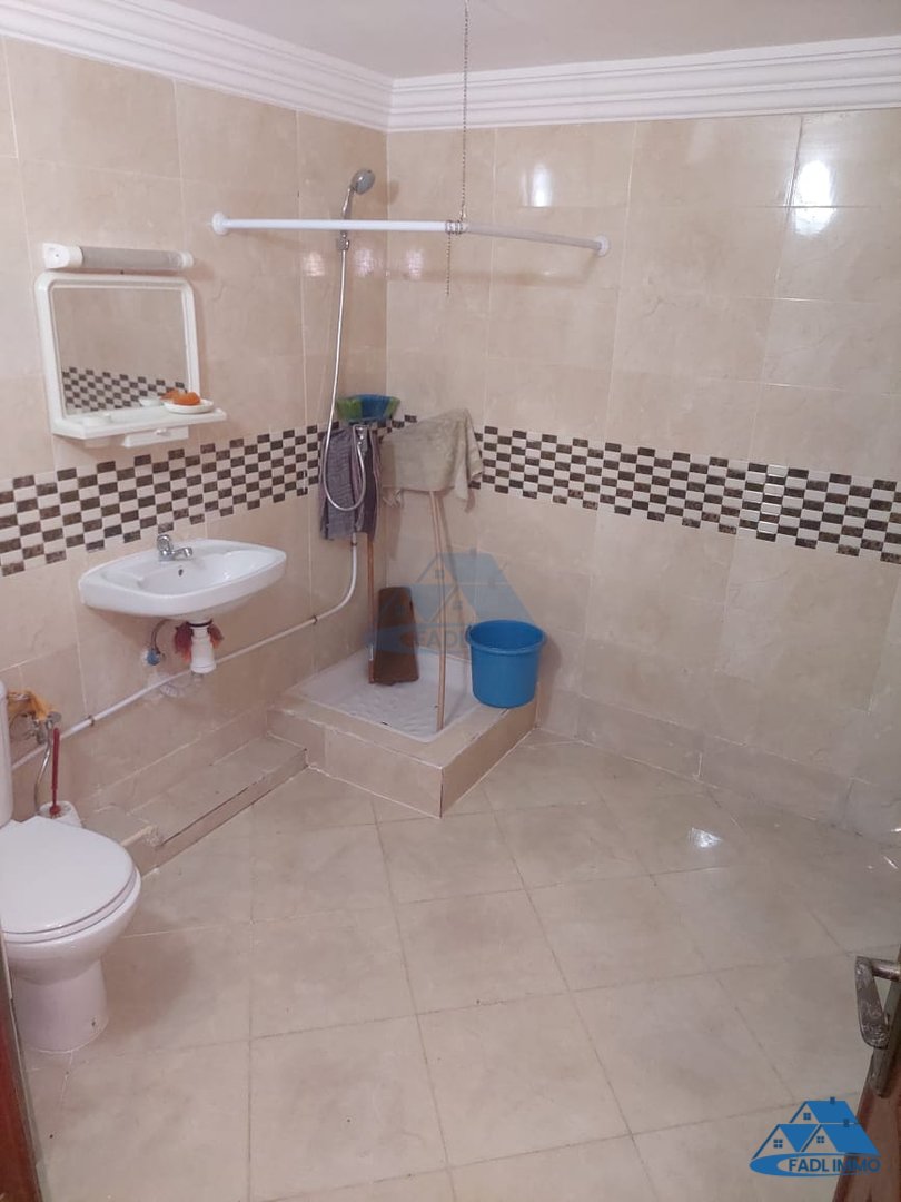 Bureau à vendre au premier étage - Photo 2