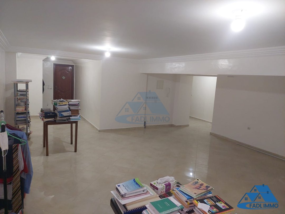 Bureau à vendre au premier étage - Photo 3