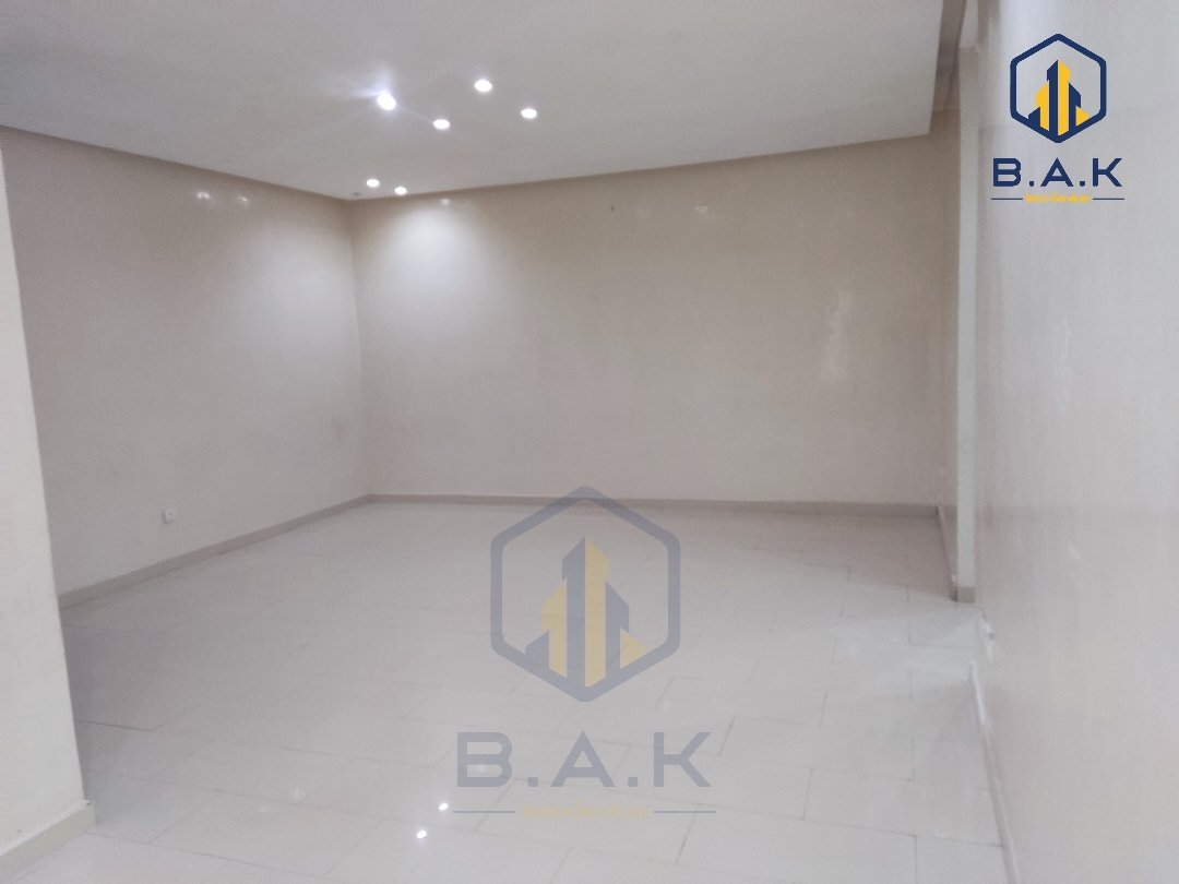 Apartamento en venta con terraza - Photo 2