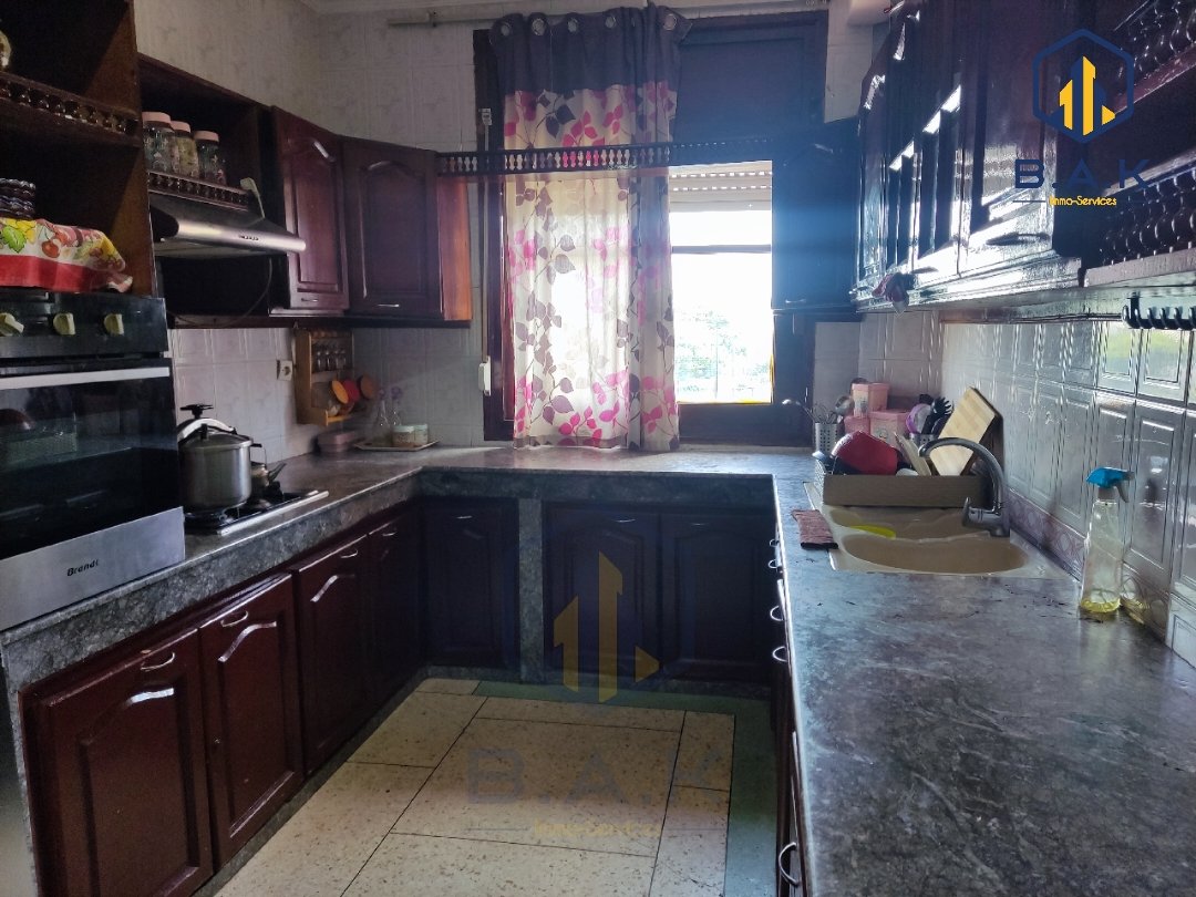 Maison à vendre avec terrasse et deux étages - Photo 11