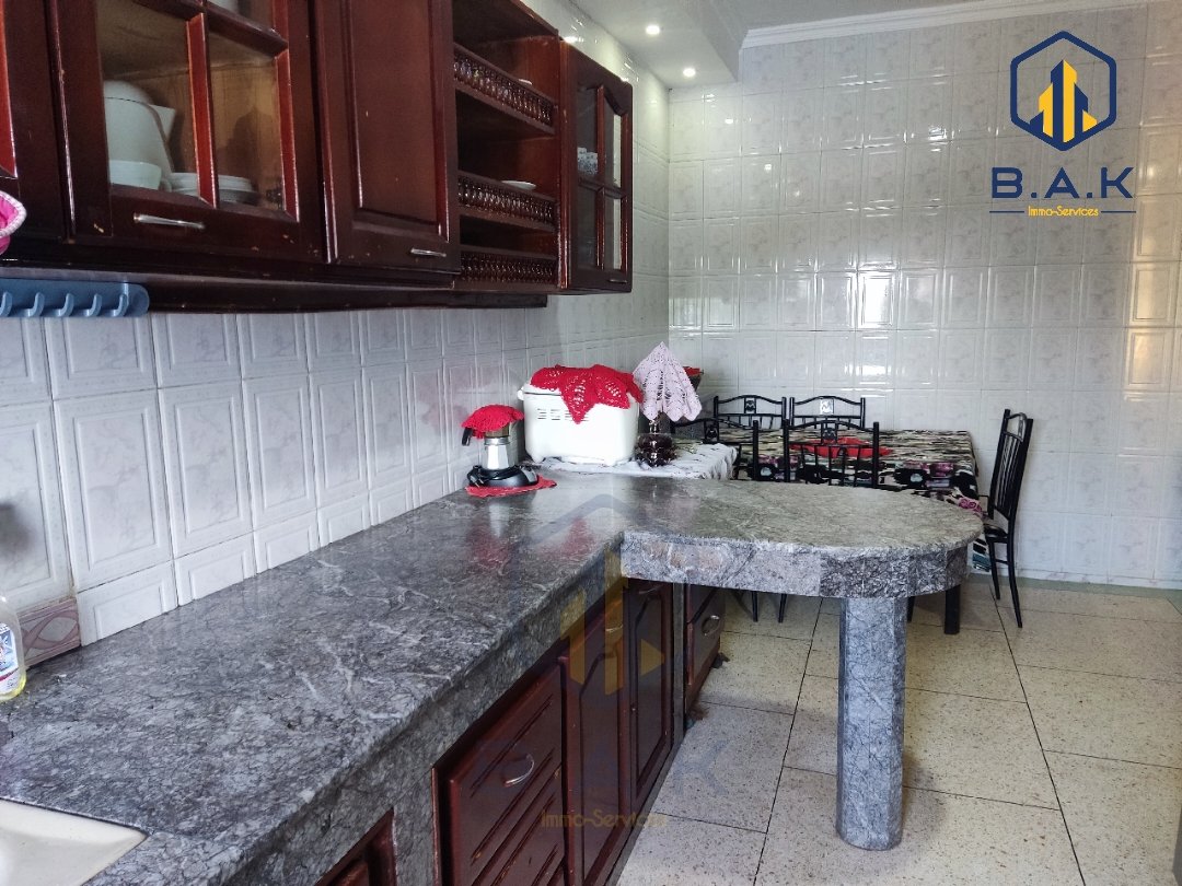 Maison à vendre avec terrasse et deux étages - Photo 10