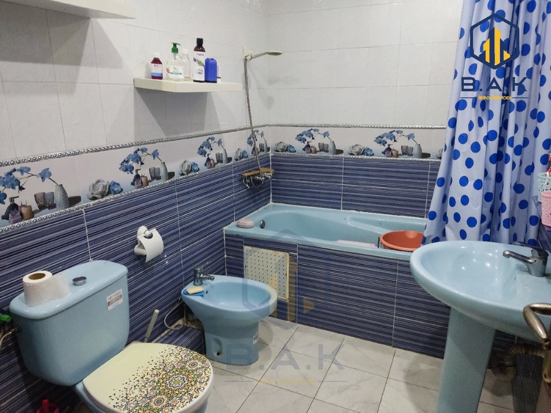 Maison à vendre avec terrasse et deux étages - Photo 12