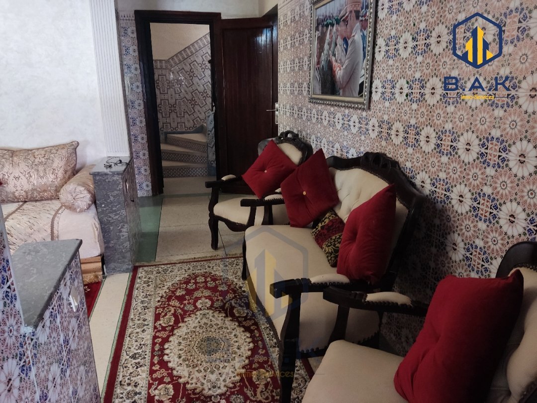 Maison à vendre avec terrasse et deux étages - Photo 7