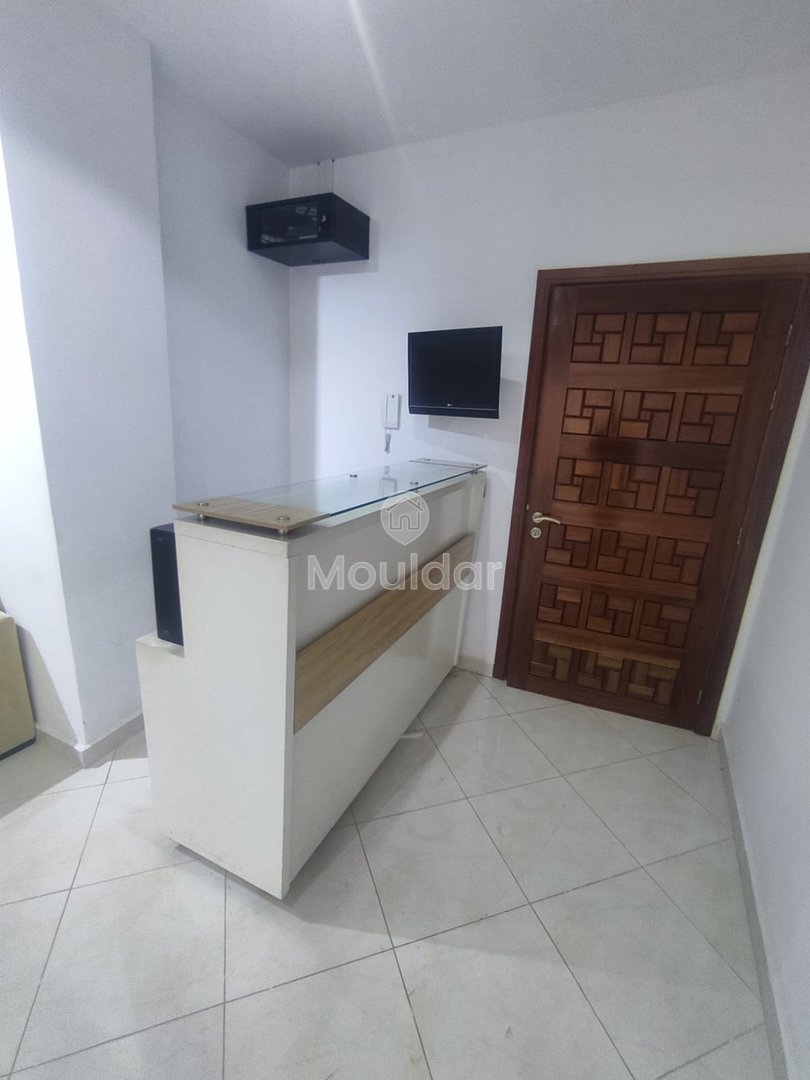 Bureau à louer avec terrasse au premier étage - Photo 12