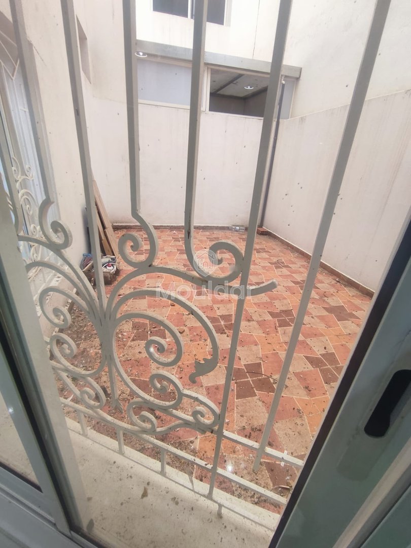 Bureau à louer avec terrasse au premier étage - Photo 9