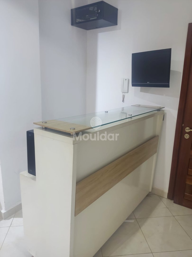 Bureau à louer avec terrasse au premier étage - Photo 7