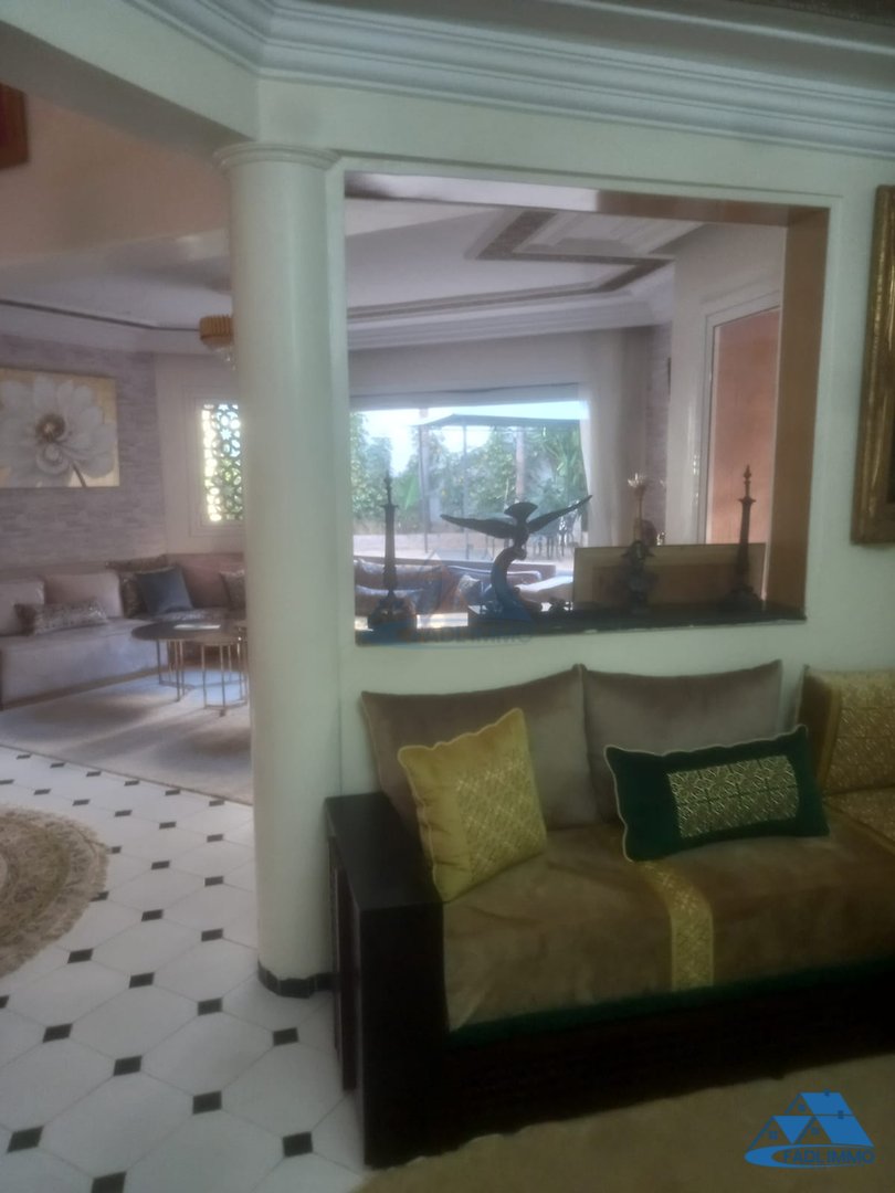 Villa for sale with garden and three floors - Photo 14