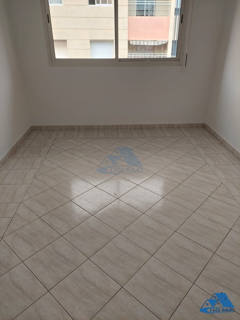 Maison à vendre avec terrasse et quatre étages - Photo 5