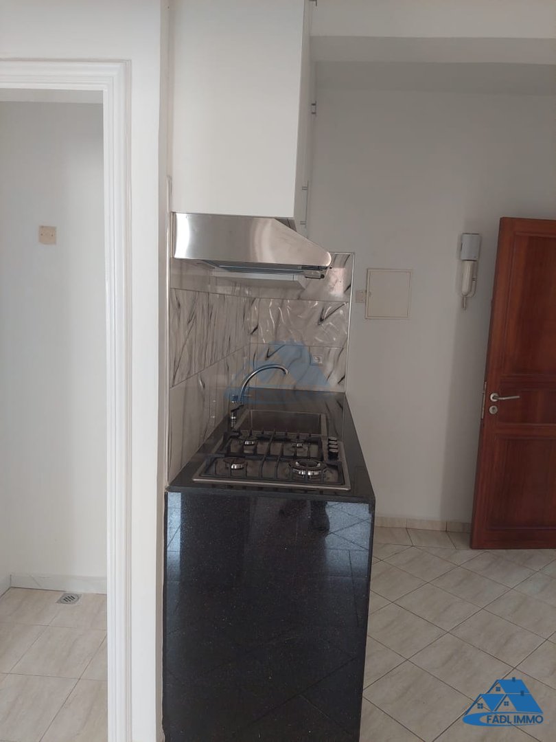 Maison à vendre avec terrasse et quatre étages - Photo 4