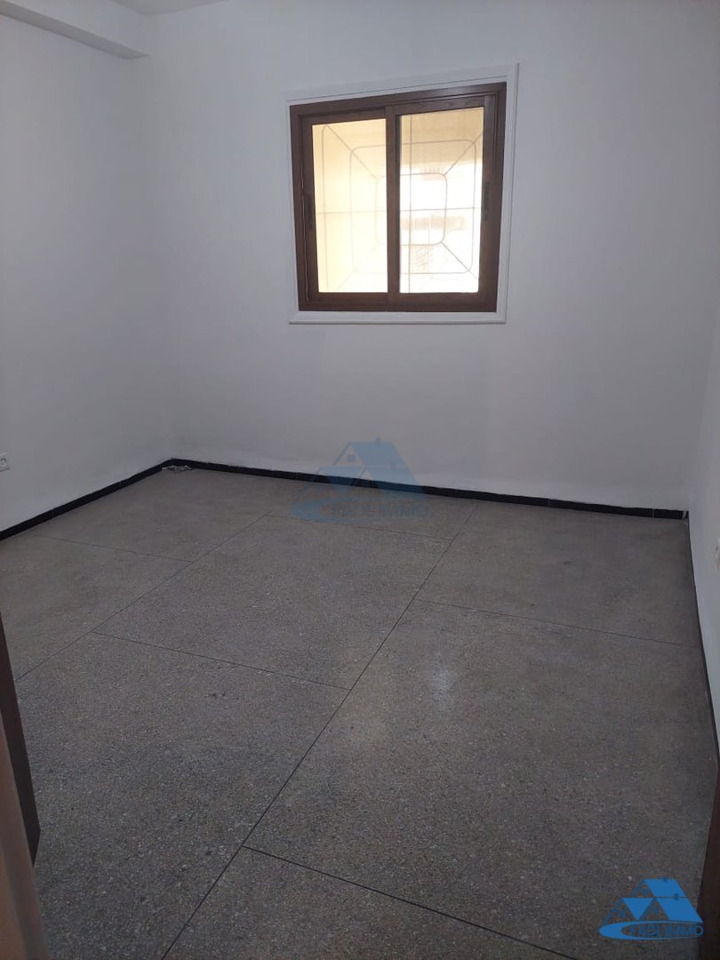 Apartment for sale with terrace - Photo 3