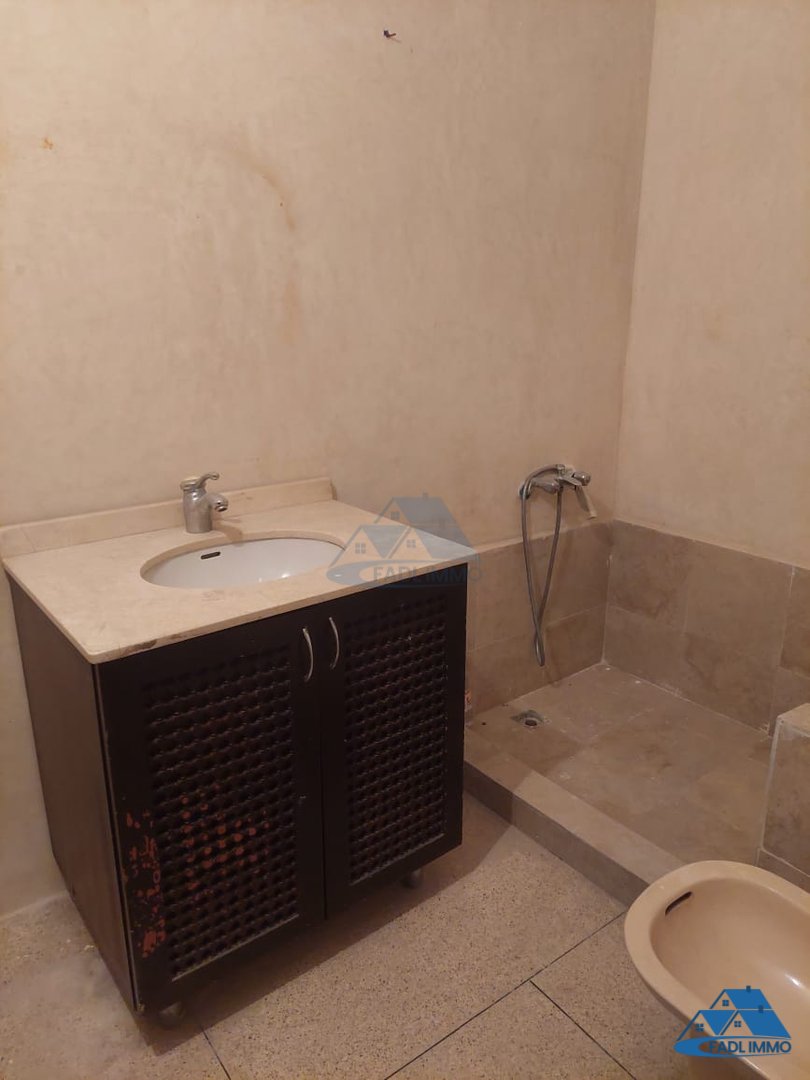 Apartment for sale with terrace - Photo 21