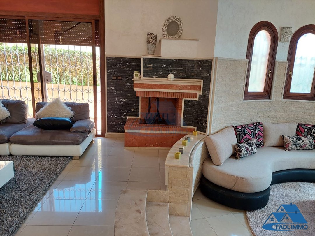 Villa for sale with terrace and three floors - Photo 18