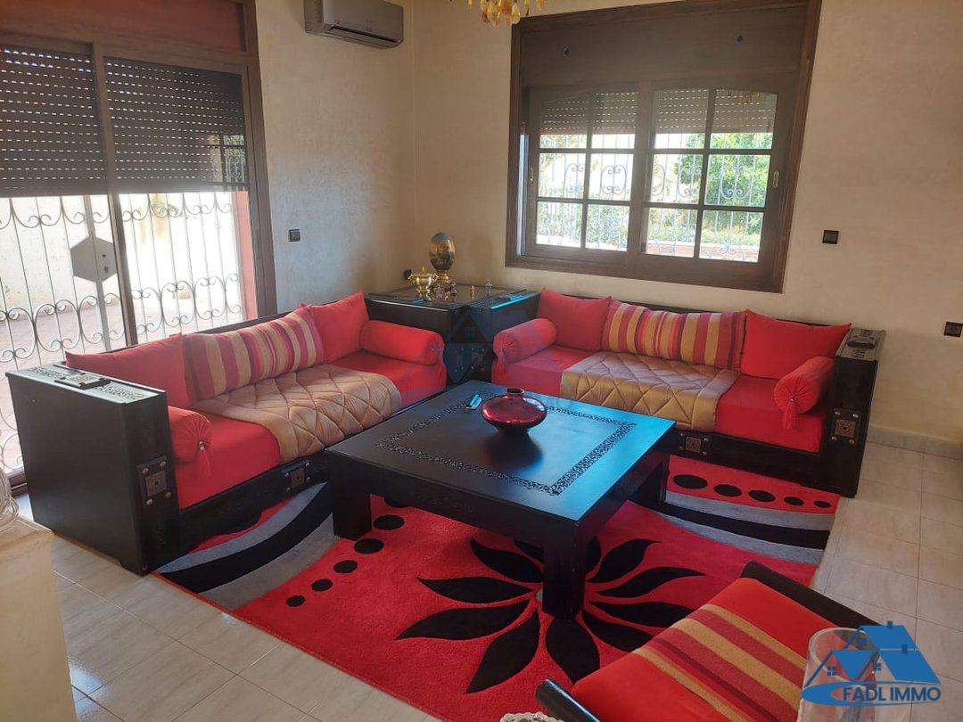 Villa for sale with terrace and three floors - Photo 13