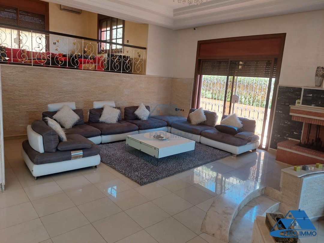 Villa for sale with terrace and three floors - Photo 1