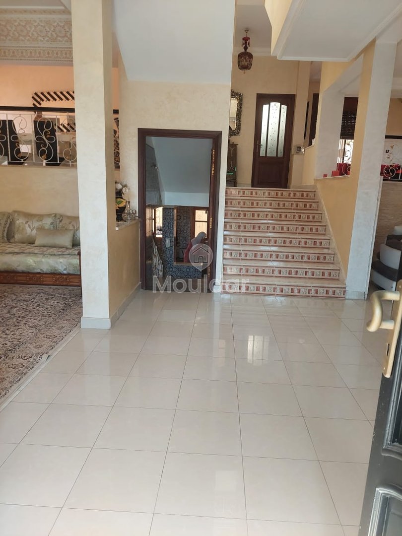 فيلا للبيع مع تراس و ثلاثة طوابق - Photo 6